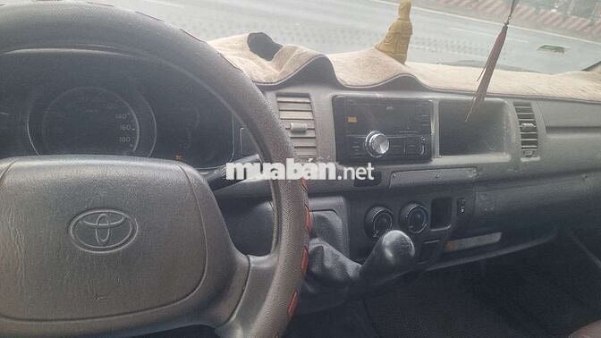 Toyota Hiace Van 3 chỗ 940kg 2006 Máy dầu