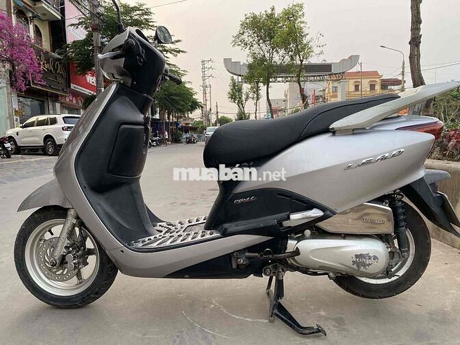 Honda Lead 2011 màu Bạc