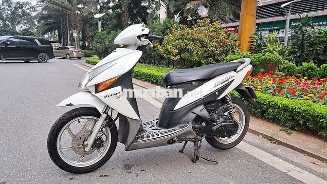 Honda Click Trắng 