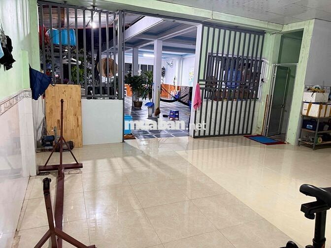 QL1A- Bán đất cực rộng và nhà khang trang gần chợ Khúc Tréo
