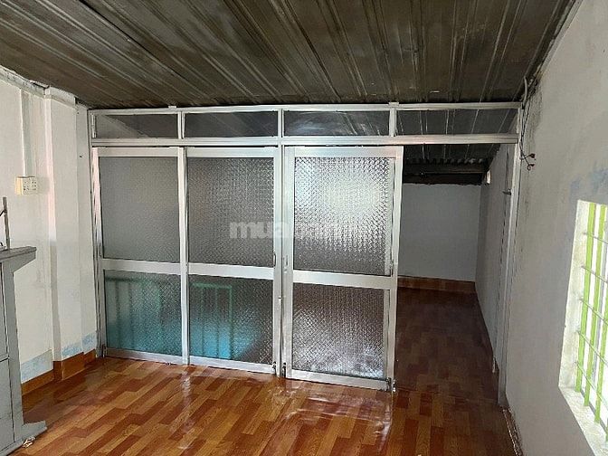 Nhà gác suốt thuận tiện hộ khẩu cho con học kim đồng , thái chánh
