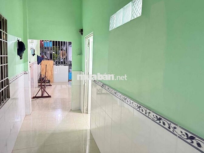 QL1A- Bán đất cực rộng và nhà khang trang gần chợ Khúc Tréo