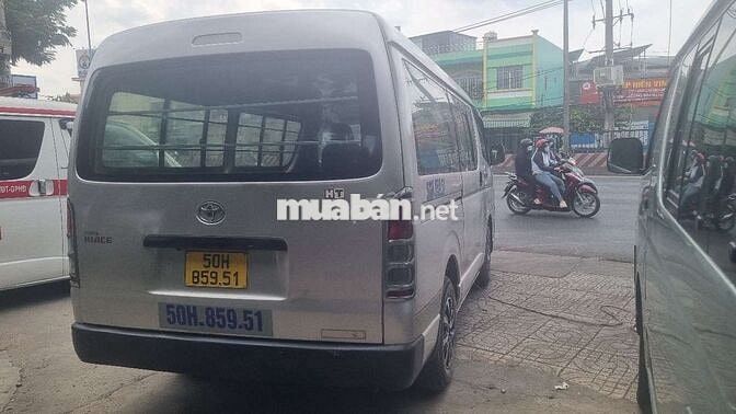 Toyota Hiace Van 3 chỗ 940kg 2006 Máy dầu