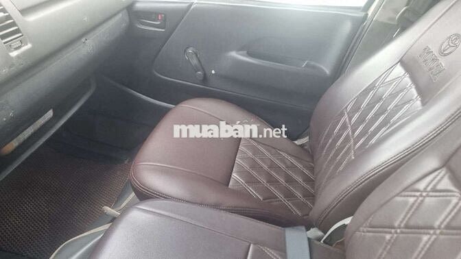 Toyota Hiace Van 3 chỗ 940kg 2006 Máy dầu