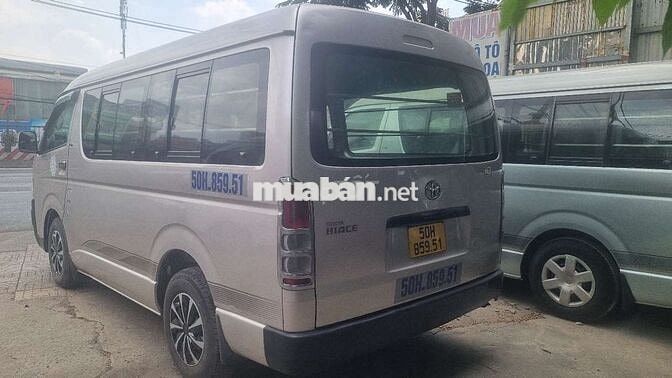 Toyota Hiace Van 3 chỗ 940kg 2006 Máy dầu