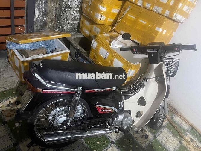 Honda Dream Thái Đen, Trắng