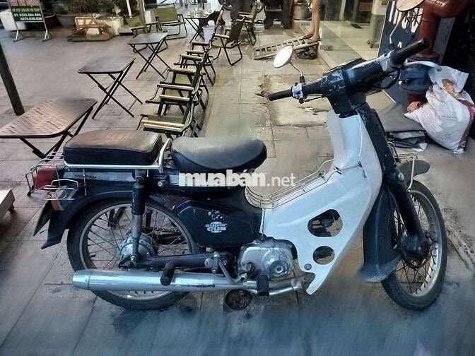 Honda Super Cub 1982 Trắng đen