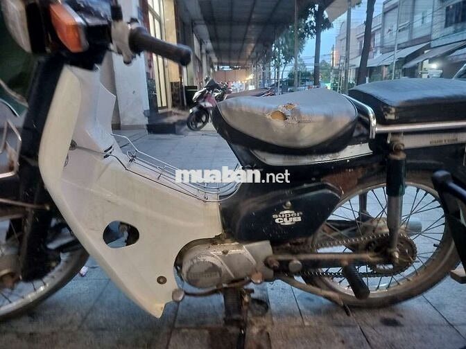 Honda Super Cub 1982 Trắng đen