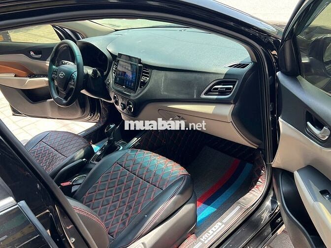 Hyundai Accent model 2022 số tự động màu đen