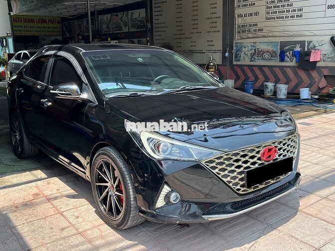 Hyundai Accent model 2022 số tự động màu đen
