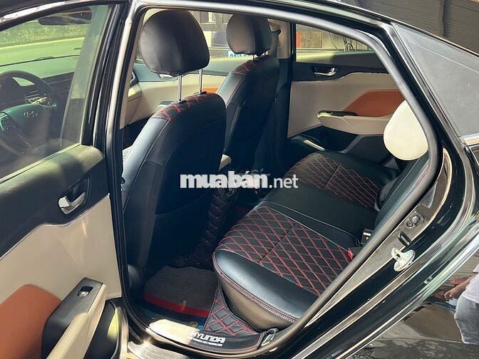 Hyundai Accent model 2022 số tự động màu đen