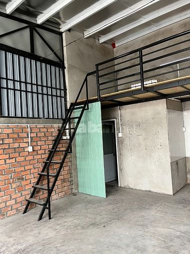 Cho thuê nhà mặt tiền nguyên căn Quy Nhơn (diện tích 50m2, đường rộng)