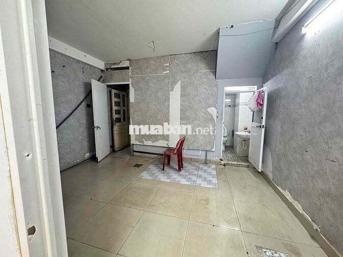 CHO THUÊ MẶT BẰNG RỘNG 125m2 CÓ 2PN NGAY MẶT TIỀN NGUYỄN THỊ THẬP, Q7