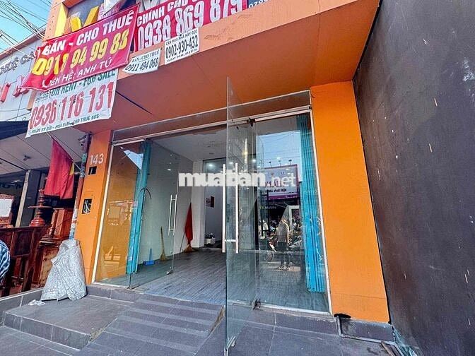 CHO THUÊ MẶT BẰNG RỘNG 125m2 CÓ 2PN NGAY MẶT TIỀN NGUYỄN THỊ THẬP, Q7