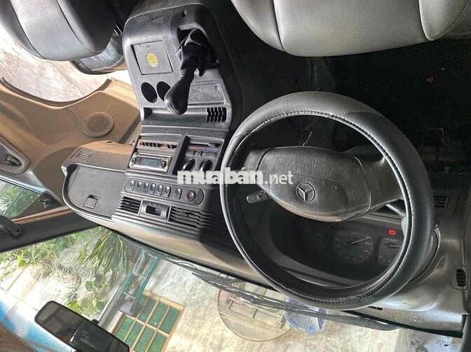 Mercedes-Benz MB100 2002.  9 cho