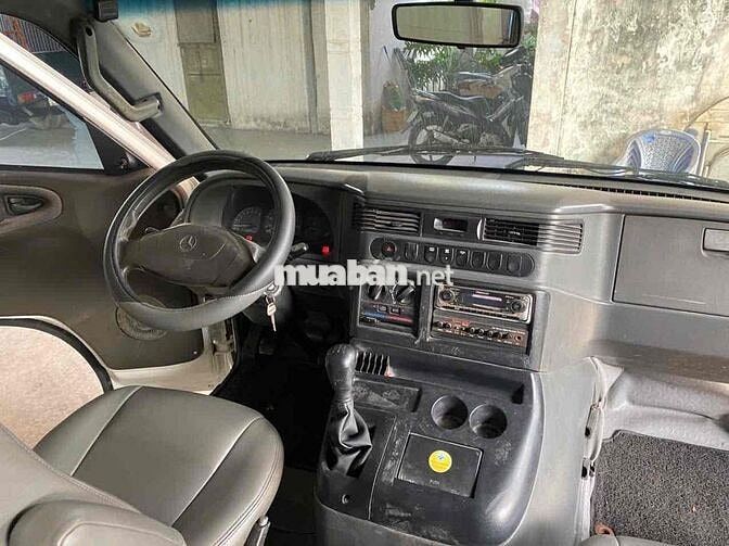 Mercedes-Benz MB100 2002.  9 cho