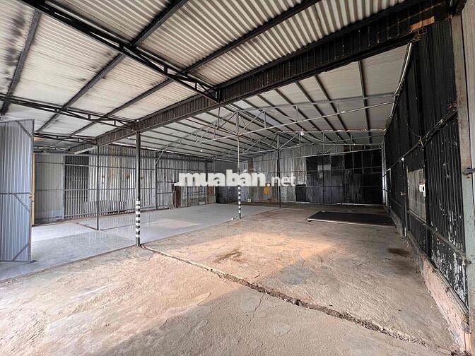 Kho 300m2 đường Trần Đại Nghĩa, bàn giao ngay