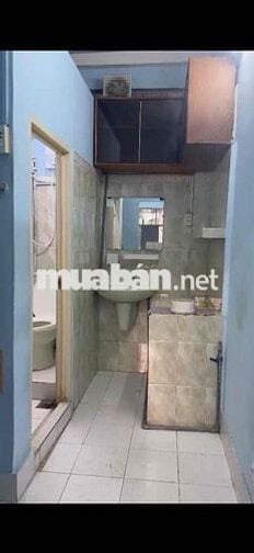 cho thuê nhà nguyên căn mới đẹp CMT8 Q3