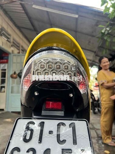 Honda Click 110 Vàng
