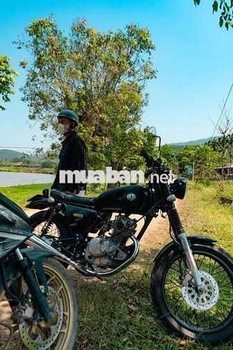 Suzuki GN125 Tracker Đen