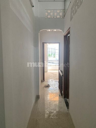 Bán nhà hxh nhựa cạnh siêu thị emart phan huy ích