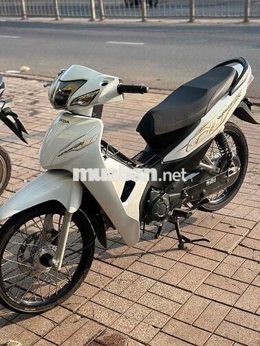 Honda Wave 110 Trắng Đã sử dụng