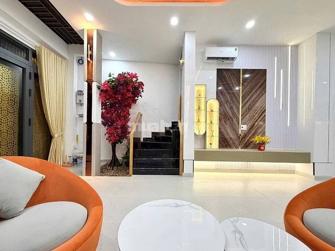 Lên sóng nhà mới Full nội thất Nơ Trang Long 3 tầng ngang to DT 64m2 