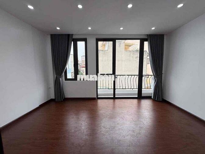 Gần phố Mình Khai nhà đẹp 2 thoáng ở ngay 35m x5T giá 6.8 tỷ sổ CC có