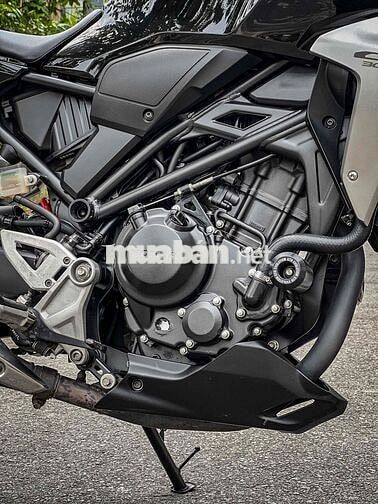 Honda CB300R Đen, có giao lưu xe.