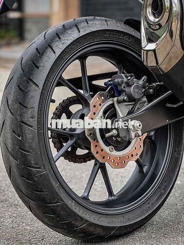 Honda CB300R Đen, có giao lưu xe.