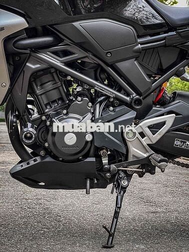 Honda CB300R Đen, có giao lưu xe.