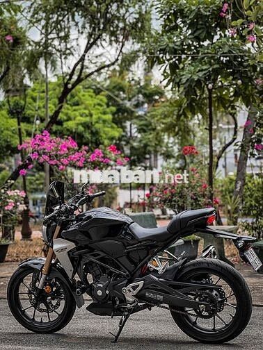 Honda CB300R Đen, có giao lưu xe.