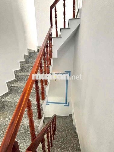 NHÀ PHỐ 1 LẦU GIÁ RẺ 3 PHÒNG NGỦ