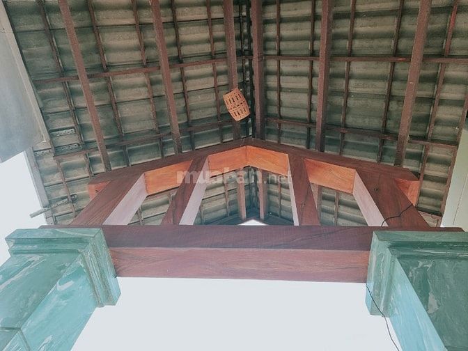 BÁN NHÀ ĐẸP MẶT TIỀN CÔNG VIÊN