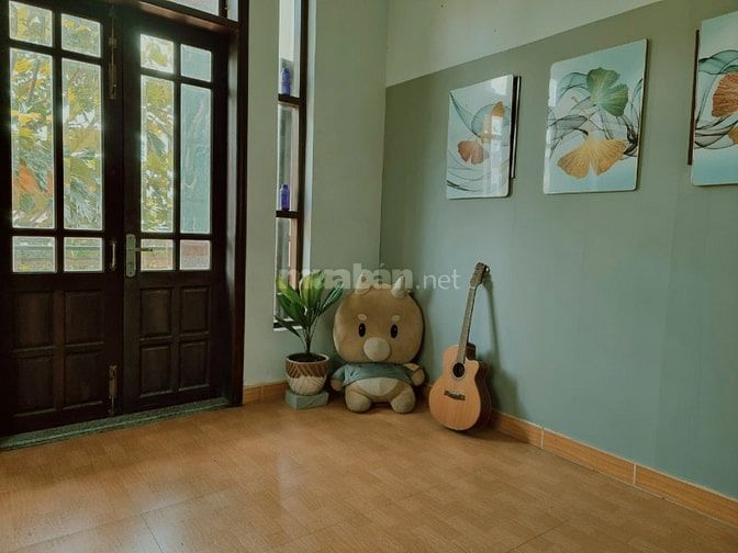 BÁN NHÀ ĐẸP MẶT TIỀN CÔNG VIÊN