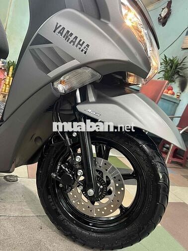 Yamaha FveeGo S Xám xi măng Mới