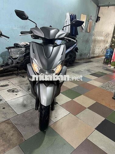 Yamaha FveeGo S Xám xi măng Mới