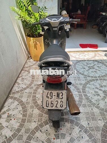Future TQ màu Đen