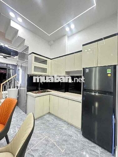 Mặt Tiền 12m Khu NGUYỄN SƠN, 5 x 18m, 3 Tấm, 4 Phòng, 5 WC,1 S Thương