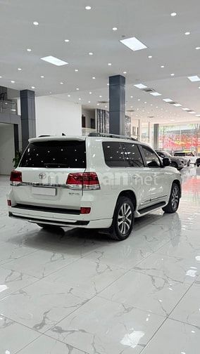 Bán Land Cruiser 5.7 nhập Mỹ, sản xuất 2016.