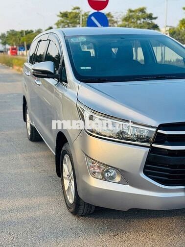 Toyota Innova 2018 2.0E MT Bạc