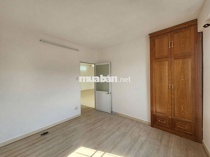 Bán căn hộ góc lô B chung cư NKKN Vũng Tàu, 3PN, 2 TOILET