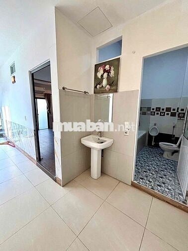 CHO THUÊ NHÀ 2 TẦNG SẠCH SẼ VỪA Ở VỪA KD MT KHÚC HẠO