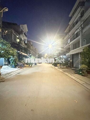 GIẢM 500TR MT KHU DÂN CƯ NAM HÙNG VƯƠNG 3 TẦNG 4.5X18M CÒN HƠN 9 TỶ 