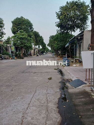 CẦN BÁN DÃY TRỌ CÓ 1 KIOT VÀ 4 PHÒNG TRỌ ĐANG CHO THUÊ THU NHẬP 8TR 
