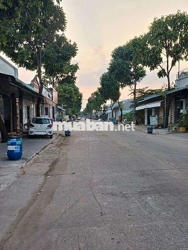 CẦN BÁN DÃY TRỌ CÓ 1 KIOT VÀ 4 PHÒNG TRỌ ĐANG CHO THUÊ THU NHẬP 8TR 