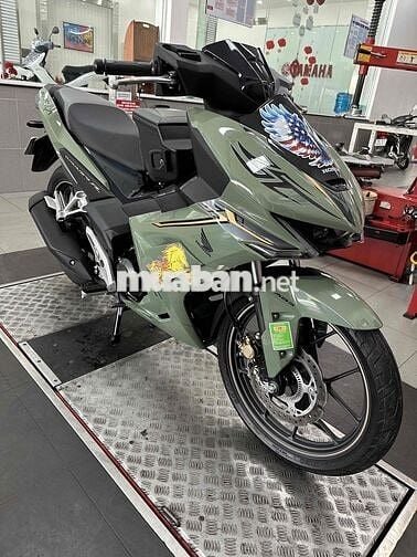 Honda Winner R Xanh rêu 1.000km