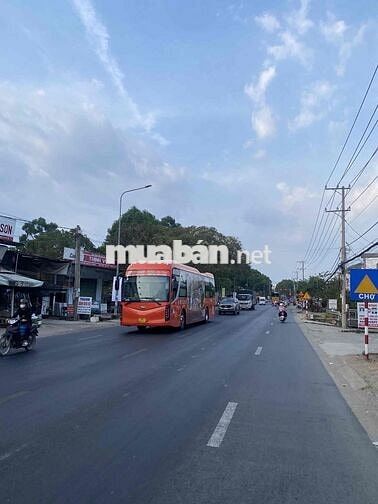 Bán 8000m2 đất Xã La Ngà, Tp Tw Đồng Nai QL20 view săn mây tuyệt đẹp