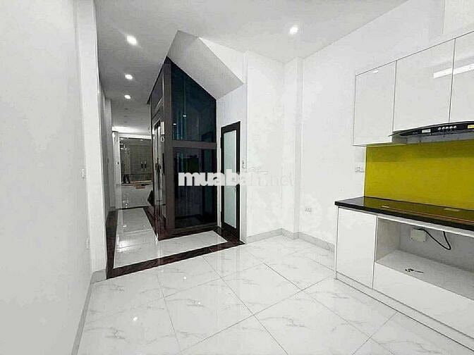 Tôi cần bán nhà mới koong 6tầng thang máy, mặt ngõ ô tô Xuân La.