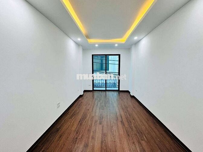 Tôi cần bán nhà mới koong 6tầng thang máy, mặt ngõ ô tô Xuân La.